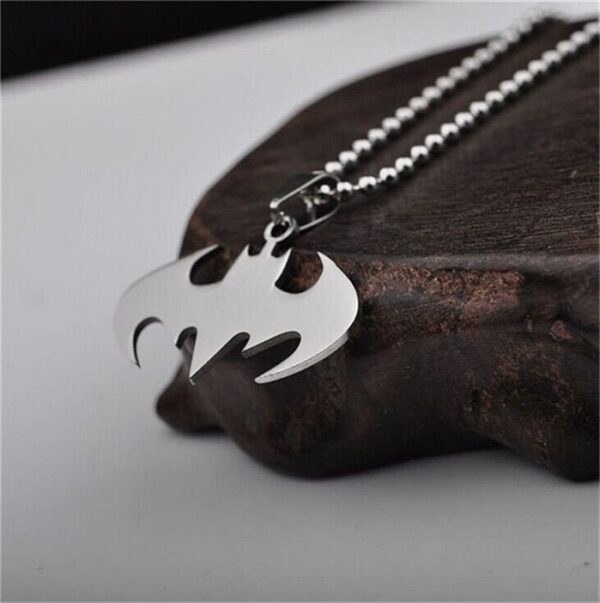 Men's Batman Pendant Necklace – Heroic Style for Everyday Wear
