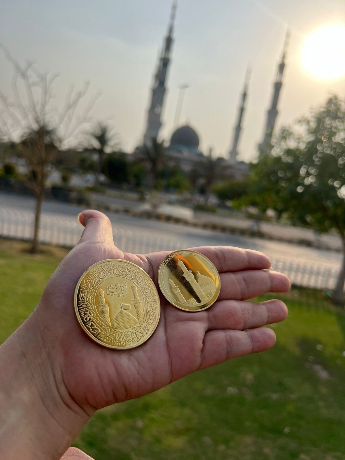 Imam Zamin Coin – Premium Gold Finish Islamic Souvenir - Image 6